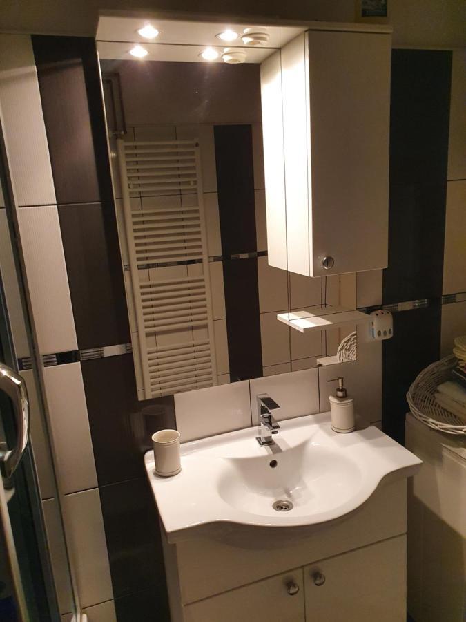 Apartamento Apartman Luka Sinj Exterior foto